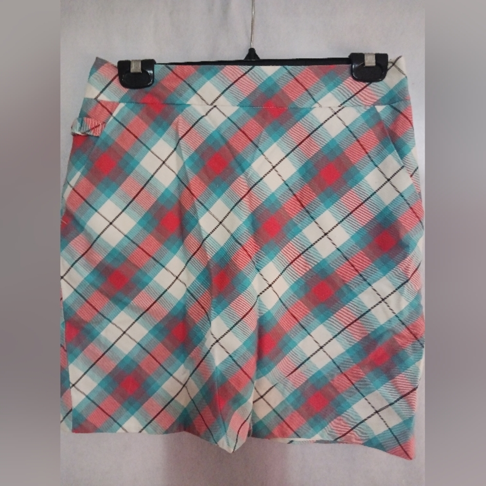 **GOLF** SET OF 2 WOMENS SKIRTS Size Medium Very Nice Condition!!